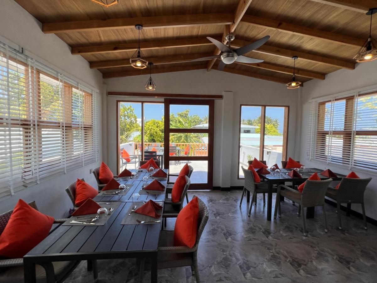 Seaside Dhigurah Guest house