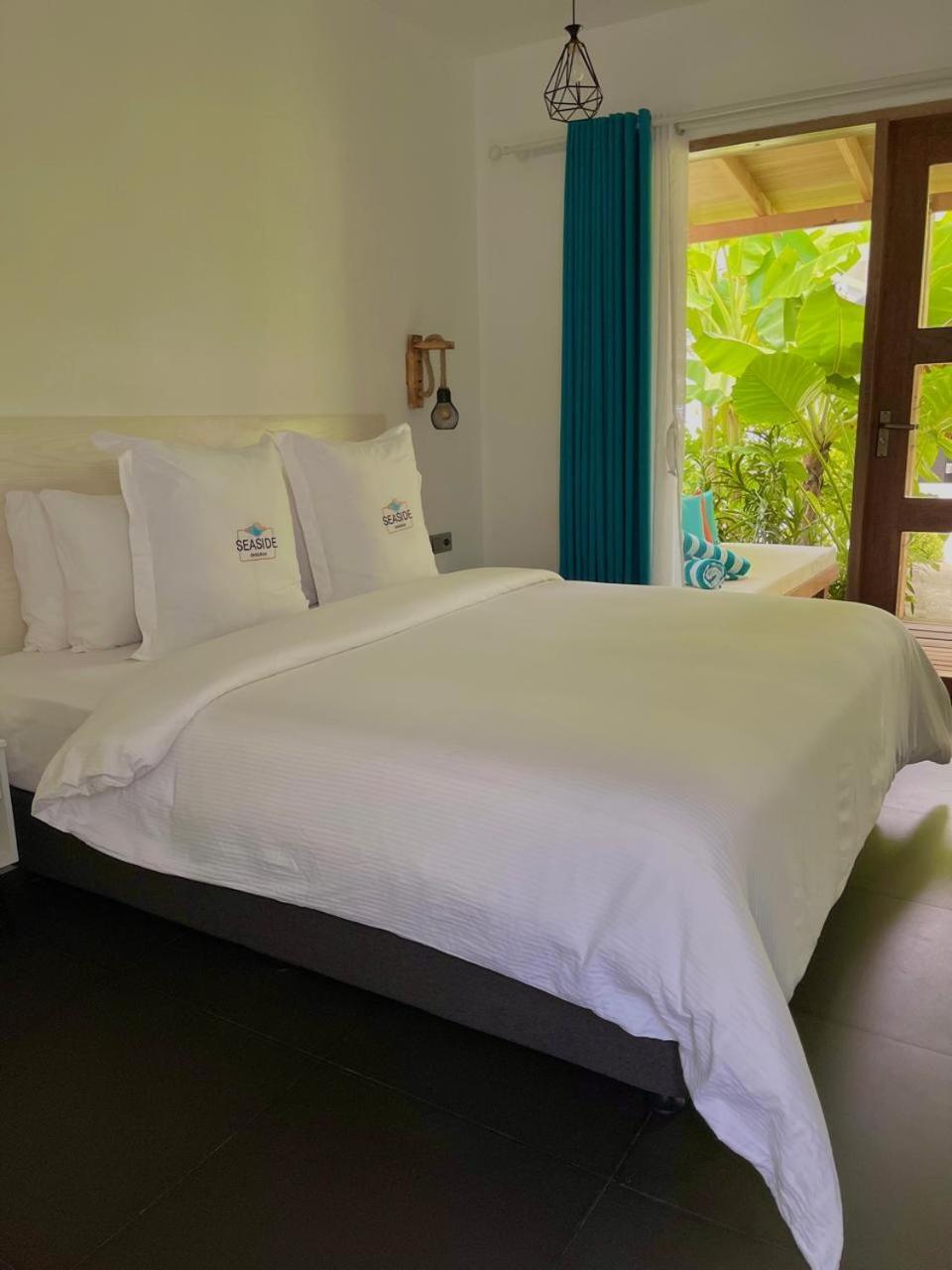 Seaside Dhigurah *